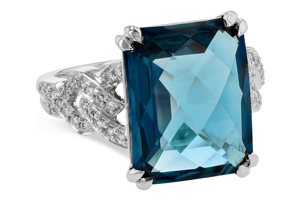 F244-64252: LDS RG 9.40 LONDON BLUE TOPAZ 9.60 TGW (15x12MM)